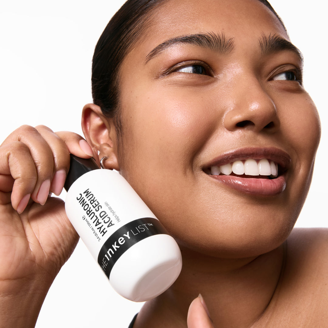 supersize-hyaluronic-acid-serum-100ml-p9 Model_01_64b04296-b217-47a3-b496-44b1f2acad0d.jpg