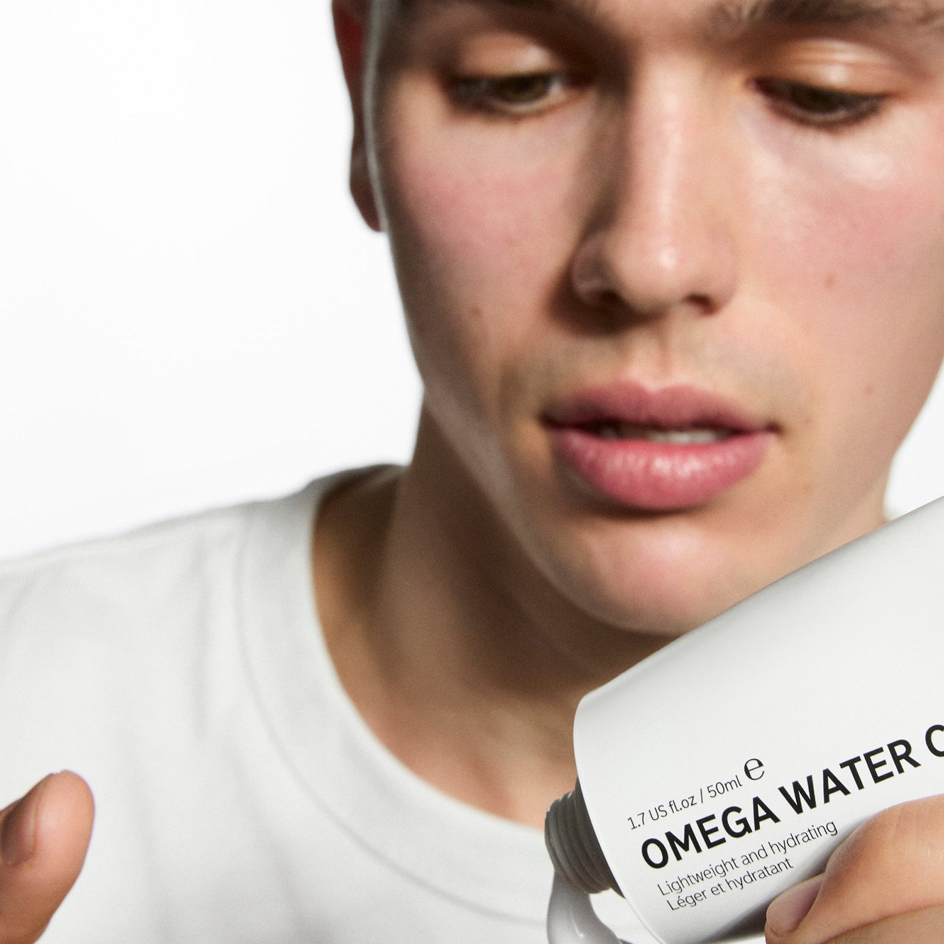 supersize-omega-water-cream-100ml-m6 Omega100_Model_2000x2000_62065fcd-8c1b-4831-aefc-6f05325600fd.jpg